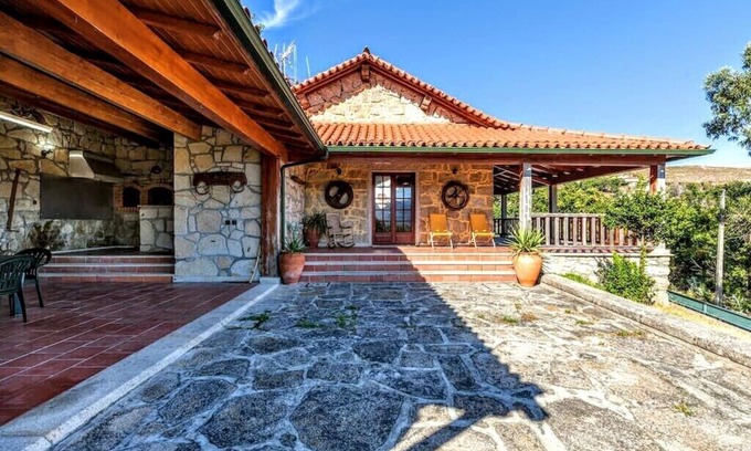 Arcos de Valdevez Ski Chalet | Mountain Lodge soajo Peneda-Geres