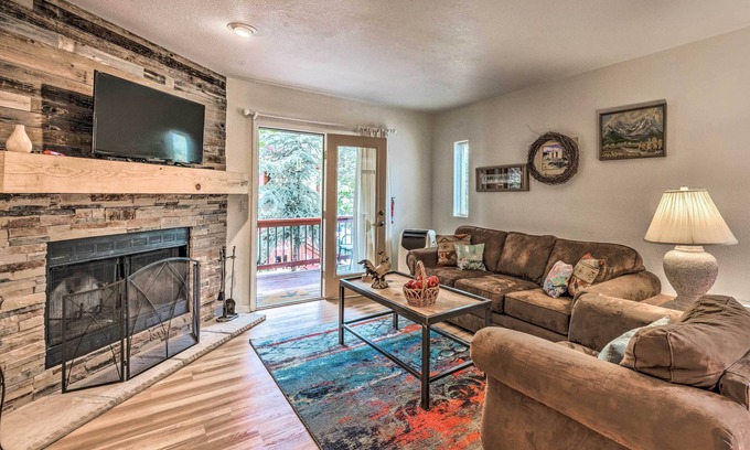 Ruidoso House | Mountain Lodge w/Hot Tub, Walk to Grindstone Lake