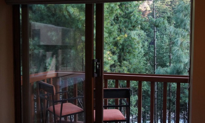 Gandaki Zone Hotel | Mountain Lodges of Nepal Chame