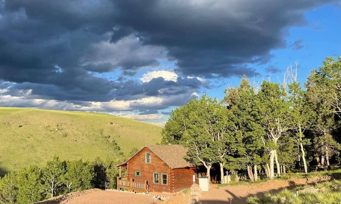 Fremont County Cabin | Mountain Meadow Cabin in Cotopaxi on 40 acres