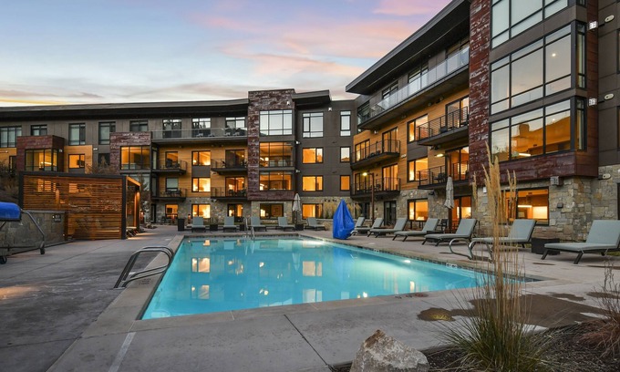 Park City Condo | Mountain-Modern 2 Bedroom Ski in/Ski out Residence by RedAwning - Save 20% on 7+ Nights!