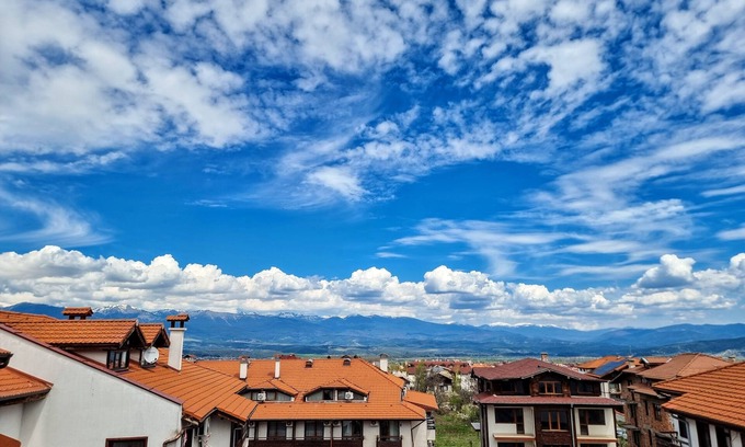 Shiligarnika Apartment | Mountain Paradise 1 - 1 Bedroom South facing balcony - 300mbps Wi-fi