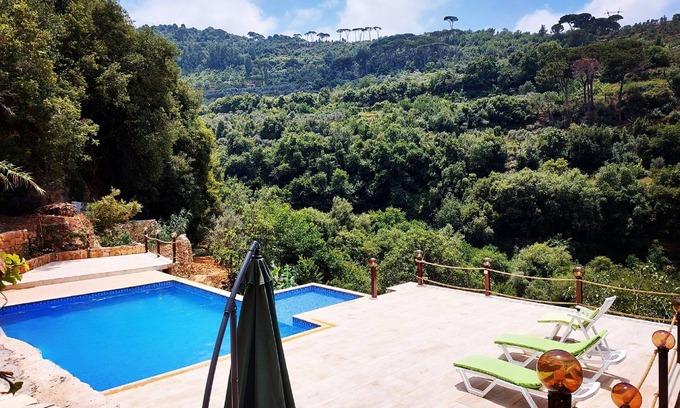 Duhur ash Shuwayr House | Mountain Pool: a Private Pool and Bungalow in the Middle of the Forest