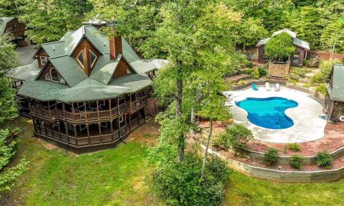 Epworth Cabin | Mountain Pooladise | Blue Ridge, Ga
