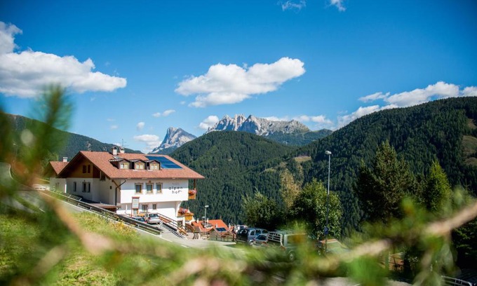 Eores Bed & Breakfast | MOUNTAIN RESIDENCE ALPENHOF - company Hotel Alpenhof KG sas der Gasser Renate