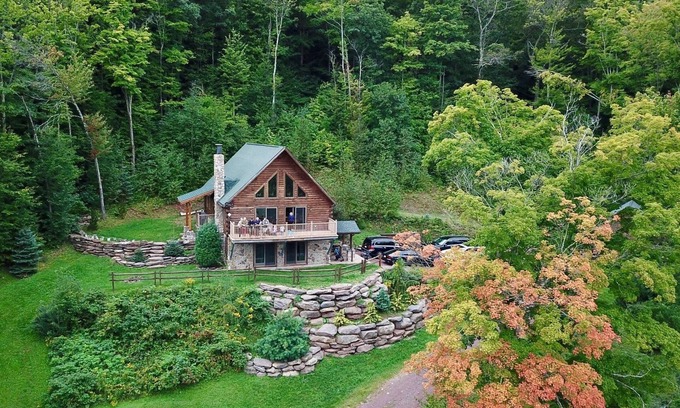 Prattsville House | Mountain Retreat close to Hunter/Windham Mountain