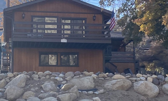 Kernville House | Mountain retreat close to hikes trials and dining
