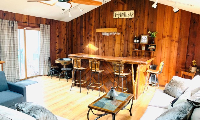 Rowland Cabin | Mountain Retreat- Masthope-Ski/Lake Community!