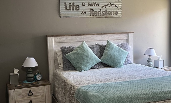 Redstone Condo | Mountain Retreat on the Crystal River