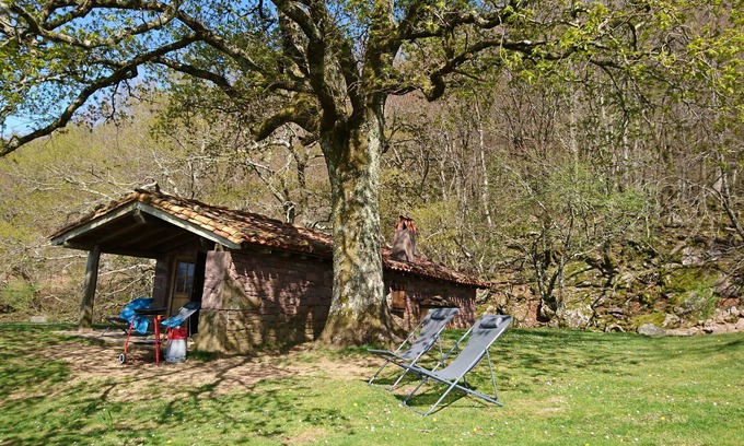 Sare Cabin | Mountain sheepfold on the Basque Coast, access on foot, climb by 4X4