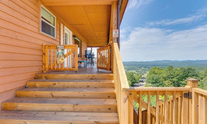 Murphy Cabin | 'Mountain Sky Escape' Murphy Cabin w/Mtn Views