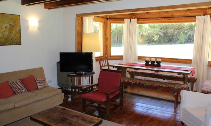 Villa Catedral Cabin | Mountain style Cabin in Patagonia