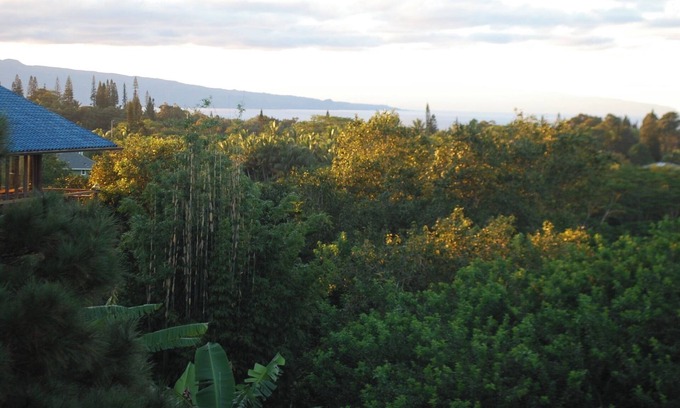 Pauwela House | Mountain to Ocean Views Pole House @ Maui Adventure Villa