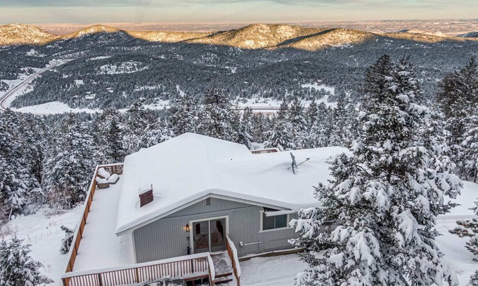 Doubleheader Cabin | Mountain Top Getaway W/ Hot Tub