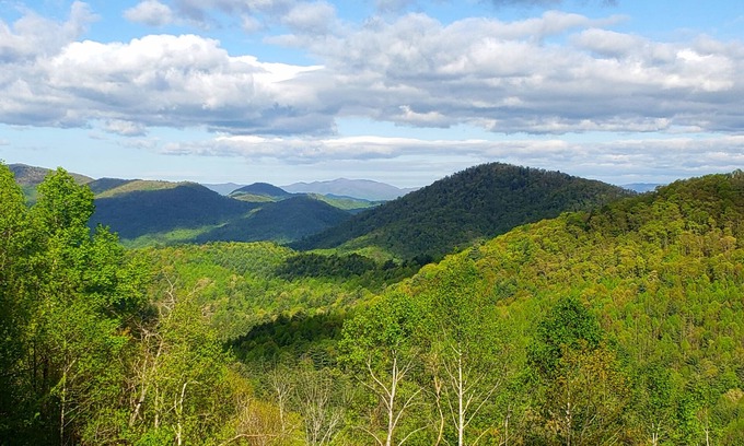 Highlands Cabin | Mountain Top Privacy with Spectacular Views & Sunsets -Pet Friendly
