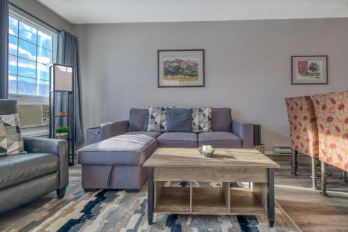 East Kootenay Apartment | Mountain View Villas with Fairmont Creek Vacation Rentals