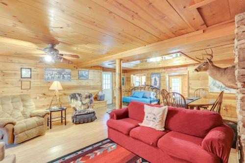 Mountain View House | Mountain-View Cabin on Farm 3 Mi to Town and Shops