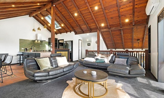Wanaka House | Mountain View Chalet