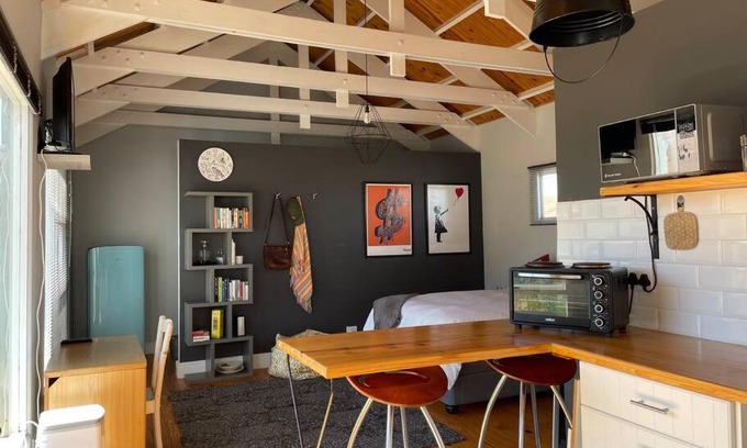 Observatory Apartment | Mountain View flat