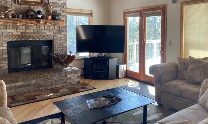 Upper Kingsbury House | Mountain View Getaway