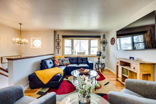 Security-Widefield Apartment | Mountain-View Home Near Cave of the Winds!
