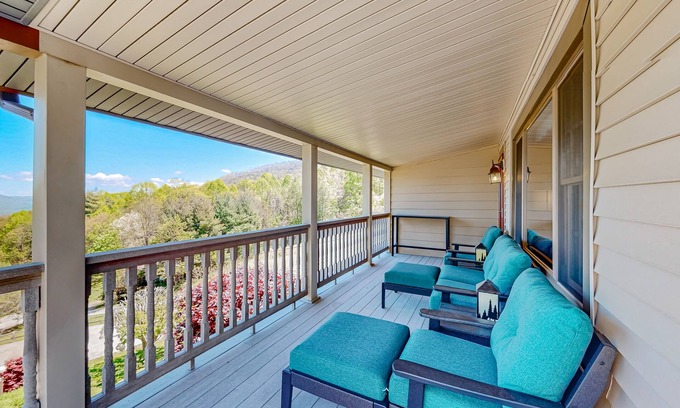 Waynesville House | Mountain view home with a furnished deck, gas fireplace and washer/dryer