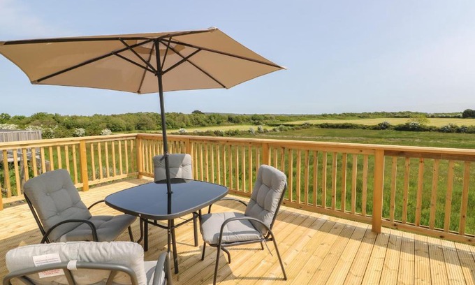 Caergeiliog House | Mountain View Lodge 2