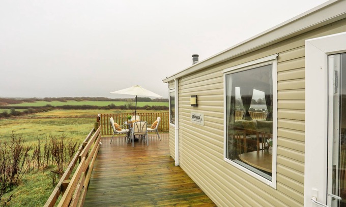 Caergeiliog Cottage | Mountain View Lodge