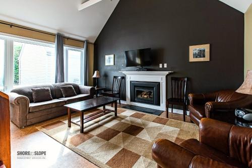 Collingwood House | Mountain View Villas One Bed Loft Suite