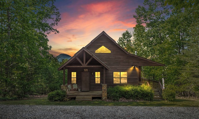 Cleveland Cabin | Mountain Views! 3 Acre privacy, Fiber Optic Internet and more!