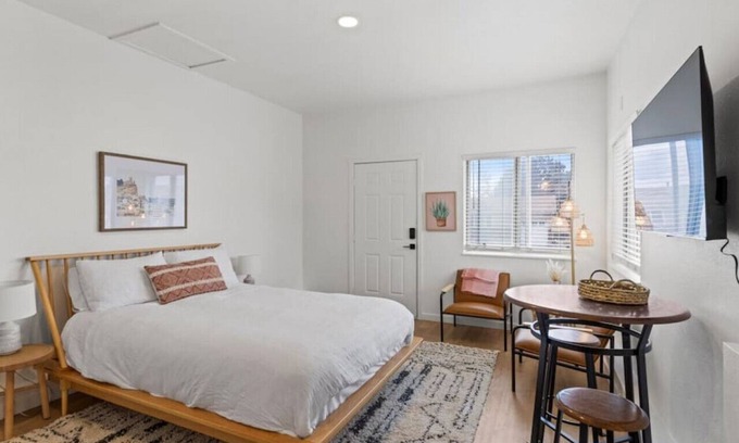 Northeast Colorado Springs Apartment | Mountain Views, Rainfall Shower, Studio Apartment