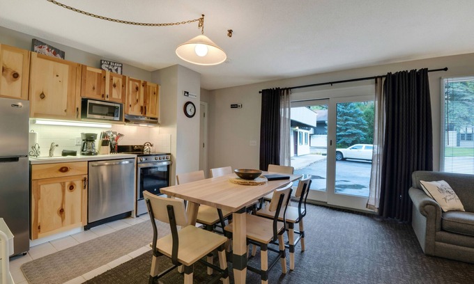 Boyne Falls Condo | Mountain Villa 535J | Walking Distance to Slopes | Community Pool | Remodeled
