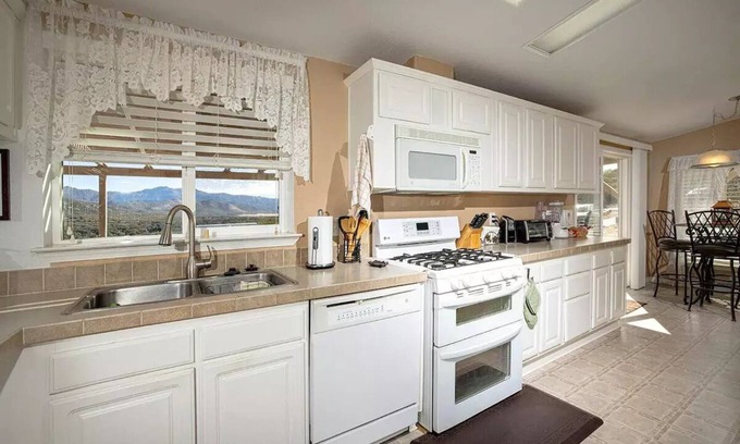 Warner Springs Other | Mountain Vineyard Retreat.