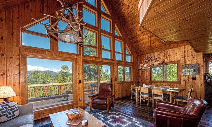 Nederland House | Mountain Vista Retreat with Hot Tub and Sauna