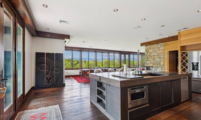 Stowe House | Mountain Zen: spacious 3 br, deck, views, private swimming pond w/dock, tennis courts!