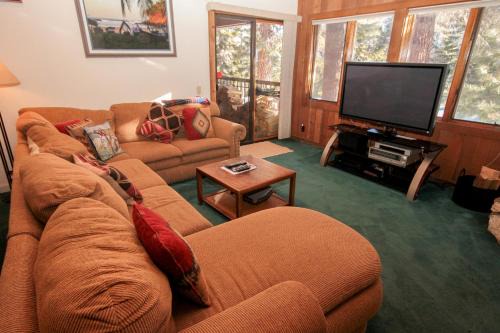 Mammoth Lakes House | Mountainback #41, Loft