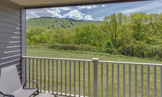 Lincoln Apartment | Mountainside Condo at Loon