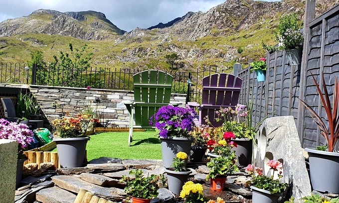 Tanygrisiau Cottage | Mountainside Cottage - Excellent Hillwalking and Adventure Location