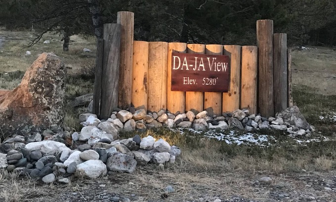 Wineglass Cabin | Mountainside Luxurious/Rustic Log Home~Majestic Views~Prime Location