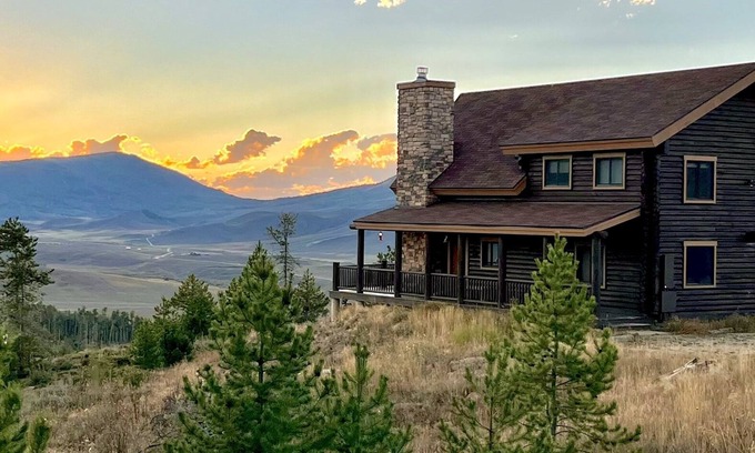Granby Cabin | Mountaintop Cabin-secluded but close to everything!