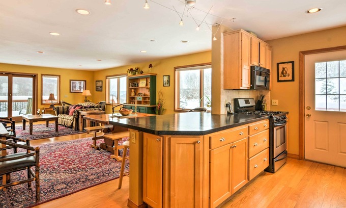 Ellicottville Cottage | Mountaintop Ellicottville Home: 7 Mi to Ski Resort