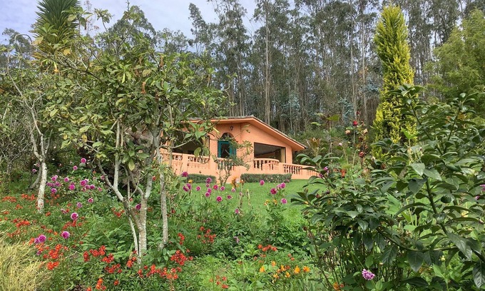 San Jose de Quichinche House | Mountaintop Getaway with spectacular view!