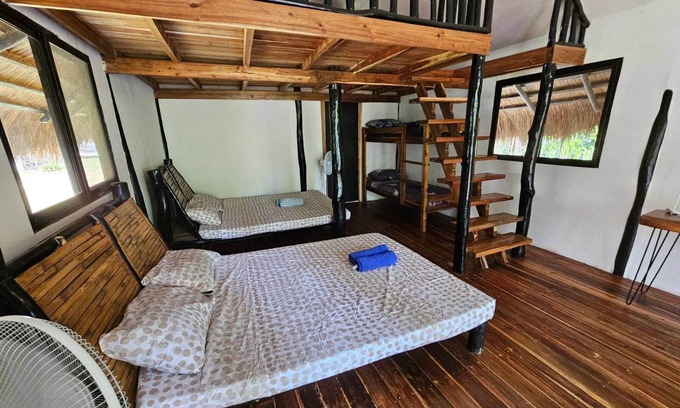 San Vicente Cabin | Mountainview Family Room Cabin