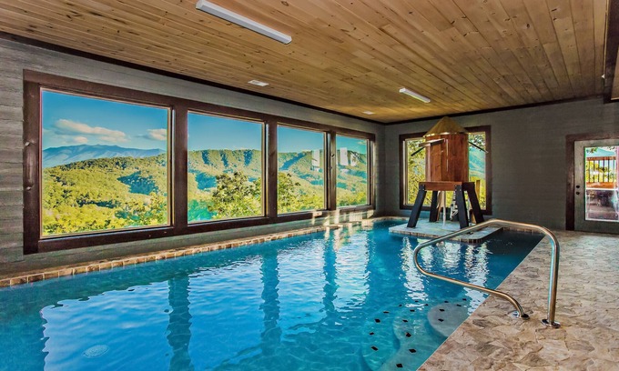 Gatlinburg - Pigeon Forge Cabin | MountainviewRetreat: MtnView, IndoorPool, HotTub, Wifi, Theater, Games, Resort Facilities