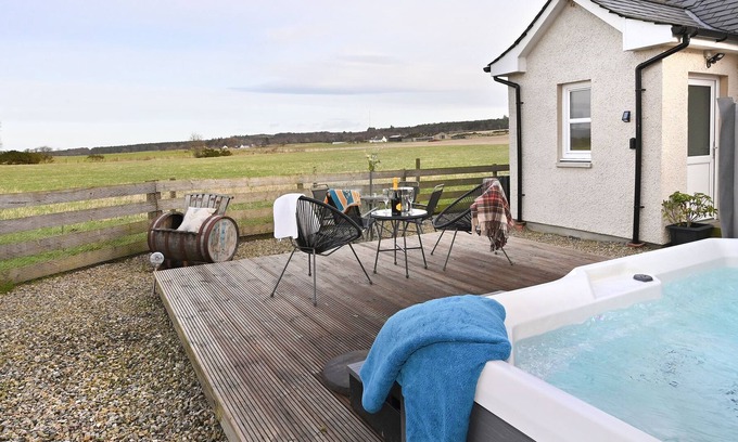 Dingwall Cottage | MOUNTVIEW ANNEX, pet friendly, character holiday cottage in Culbokie
