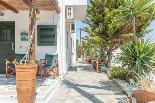 Merichas Apartment | Mouria Studio B