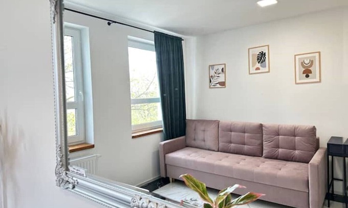 Psie Pole Apartment | Moveen! Chic Center Escape