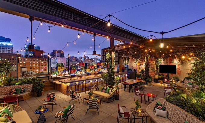East Village Hotel | Moxy NYC East Village