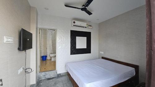 Egmore Hotel | MR.WHITE PRIME RESIDENCY