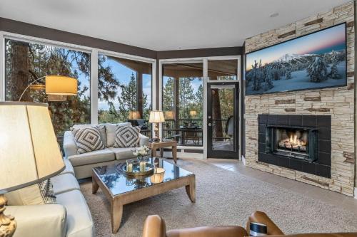 Century West House | MT BACH 501AB
